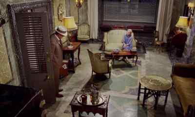 - Barbara, I...
- Yes? - The Mummy's Shroud