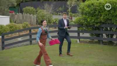 Barbecue in the kitchen?
Oh, no, it wouldn't. - Taskmaster