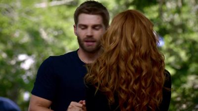Barbie, how the hell
did you get back? - Under the Dome