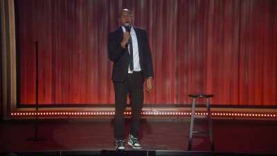 [barking] - Marlon Wayans Presents: The Headliners