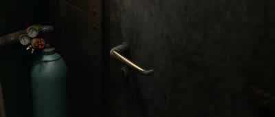 Barnacles Someone's locked the doorWell is there a key A keyYes now that would be the problemMr JaggermanTop bunk in the centre Keeper of the keysCareful mind He's a restless sleeper on account of the tragic loss of his eyelidsHe lost his eyelids AyeNow - The Adventures of Tintin