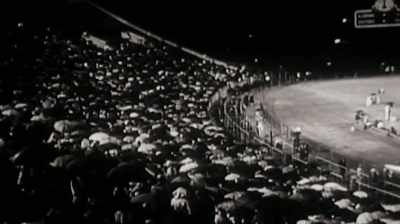 [Barrows] He walked into
the crusade, and they had ropes up. - Billy Graham: An Extraordinary Journey