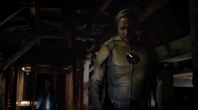 - Barry! - Get back! - The Flash