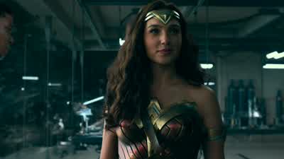 Barry, go find Alfred in the pantry. - Justice League