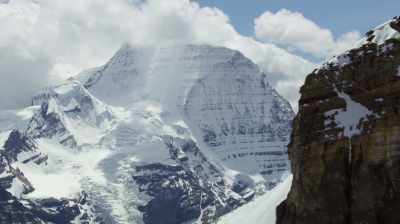 [BARRY] Robson is the king. - The Alpinist