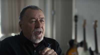 Barry said, "Can you do
chicken picking, Alan?" - The Bee Gees: How Can You Mend a Broken Heart