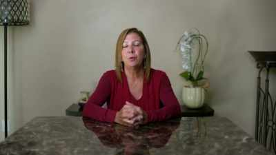 [Barry] She went through
a period in her life - King of the Con