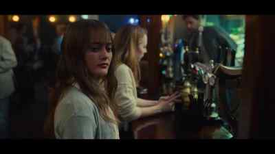 [Bartender]
Yeah, I can hear you. - Sweetpea