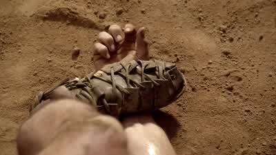 Bash his skull in. - Spartacus