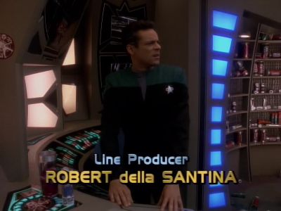 Bashir to ops. - Star Trek: Deep Space Nine