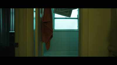 (bat thudding)
(woman screaming) - The Dunes