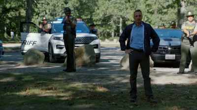 Bates, these
people will kill you. - Out of the Blue