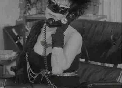 Batwoman speaking, who is this? - The Wild World of Batwoman
