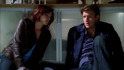 Baylor, any minute now, this place
is gonna be crawling with cops. - Castle