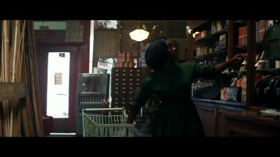 Be careful, Gracie Jean. - Them