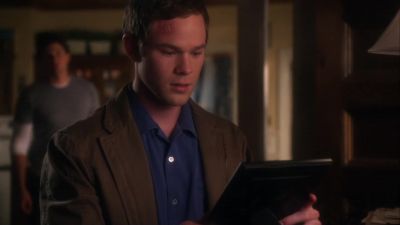 Be careful with that, Jimmy.
It's fragile. - Smallville