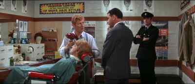 -Be right with you.
-Don't rush. - Inspector Clouseau