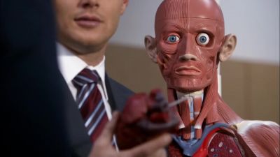- Be my Valentine?
- Dude, we're working. Put it back. - Supernatural