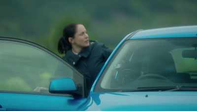 Bea, I need you to
come down to the station. - The Loch