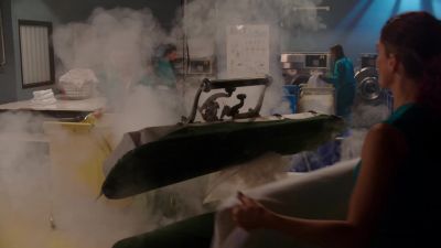 BEA: Sophie, come here. - Wentworth