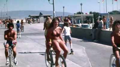 - Beach towns
down in the South Bay - The Toolbox Killer