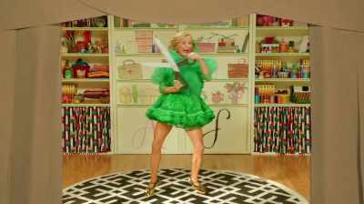 ♪ Beads and things
and glitter and string ♪ - At Home with Amy Sedaris
