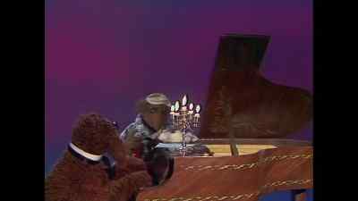 -Beau.
-I'm only dusting. - The Muppet Show