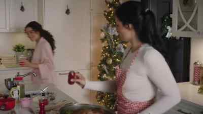 Beau invited me
to a holiday party - Unwrapping Christmas: Mia's Prince