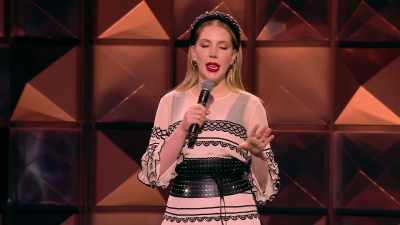 Beau programme.
Quatre formidables humoristes. - Backstage with Katherine Ryan