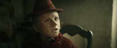 - Because?
- Because puppets never grow. - Pinocchio