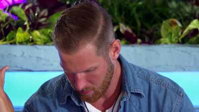 >> BECAUSE I DON'T LIKE THE WAY
TODAY PANNED OUT. - Love Island