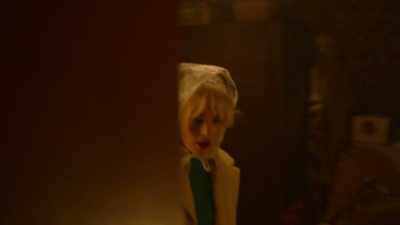 Because I don't want strangers
just staring at me knick-knocks. - Funny Woman