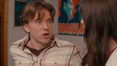 Because I need that, you know,
encouragement and moral support. - A '90s Christmas