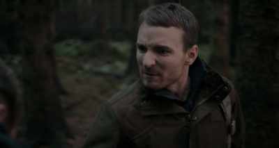 Because I was protecting you, Vaughn.
Protecting you. - Calibre