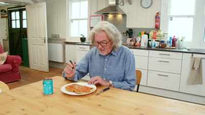 Because I think
the beans should occupy - James May and the Dull Men