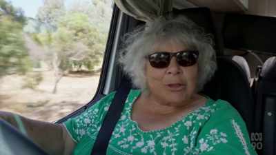 Because I'm absolutely not
body confident. - Miriam Margolyes: Australia Unmasked
