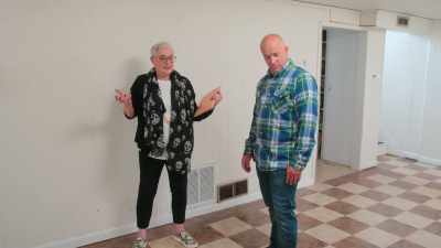 Because this is going to be a glamorous,
like, Hollywood-style dressing room. - How To Build a Sex Room