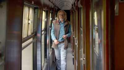 Because it was him who
came up with the corridor coach. - Great Rail Restorations with Peter Snow