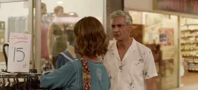 - Because it's mutton dressed up as lamb.
- Ouch. - Frayed