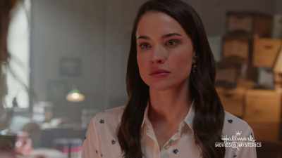 Because you just left, Nikki,
and everything fell on me. - Nikki & Nora: Sister Sleuths