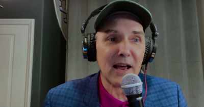 Because, you know,
it's kind of fun bringing your friends in. - Norm Macdonald: Nothing Special