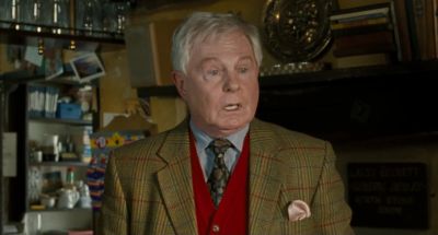 Because let's face it he's no Laurence Olivier - A Bunch of Amateurs