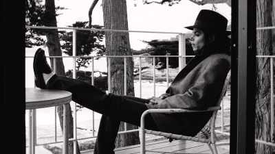 Because he needed painkillers, - Thriller 40