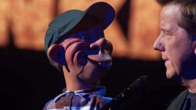 Because one eye goes this way, - Jeff Dunham: Me The People