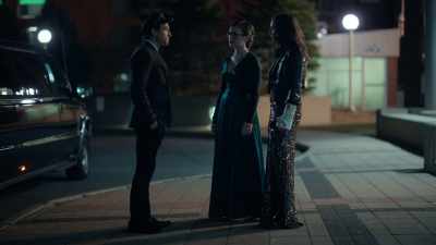 Because this place would be
swarming with cops right now, - Abducted on Prom Night