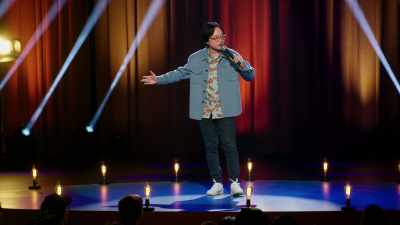 Because that's just what a
good American college student - Jimmy O. Yang: Guess How Much?