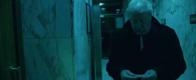 Because the ride down
takes you to the airlock, - King of Thieves