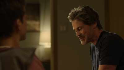 - Because you want to be with me.
- Are you about to sing? Please don't sing. - Unstable