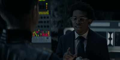 BECAUSE WHOEVER
HACKED GOTHAM
PROBABLY HAS - Batwoman