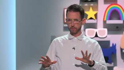 Because women have
weird timing with that shit. - Neal Brennan: Blocks